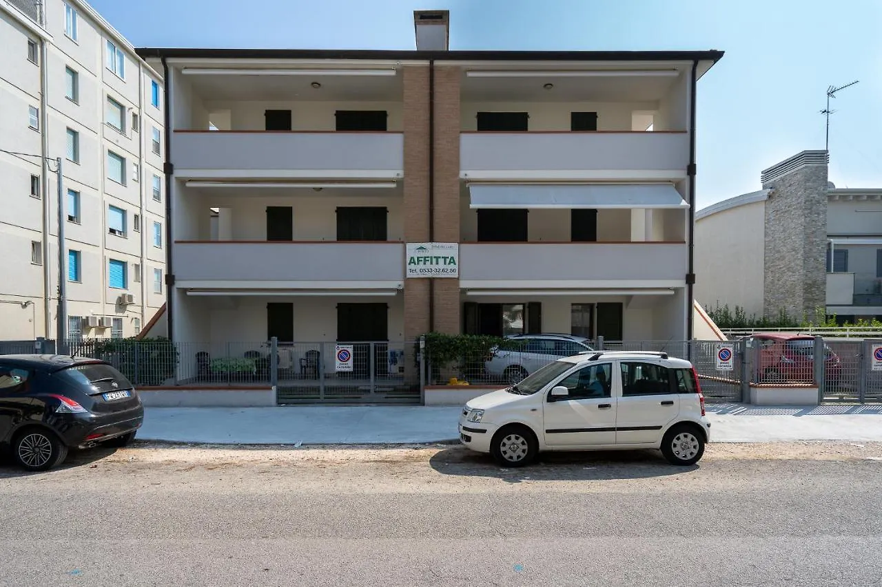 Smith 2C Apartment Llido Degli Estensi Italy
