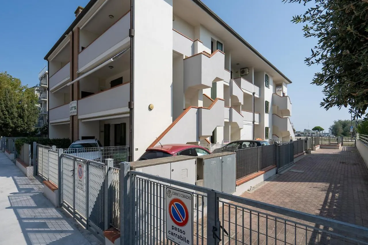 Smith 2C Apartment Llido Degli Estensi Italy