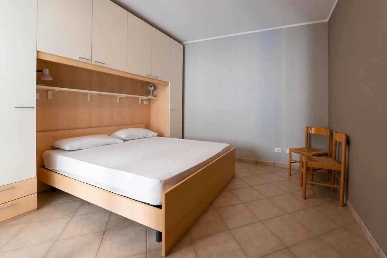 Smith 2C Apartment Llido Degli Estensi 0*,  Italy